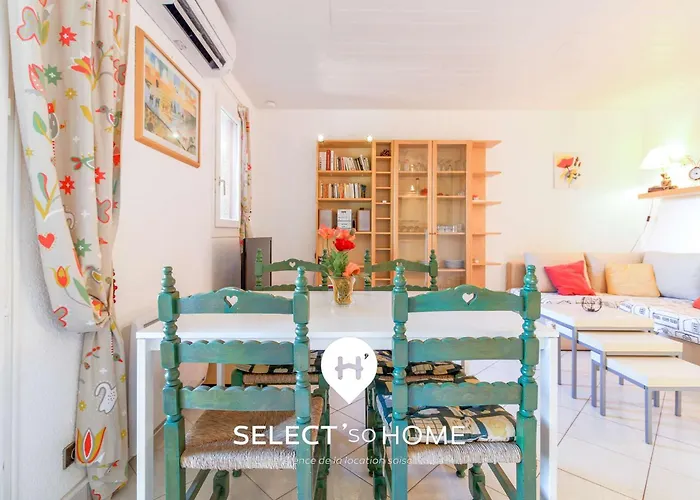 Select'sohome - Mazet Avec Piscine, Terrain De Tennis Et Parking Prive Au Lavandou ! - Vacancia *