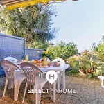 Villa Select'sohome - Mazet Avec Piscine, Terrain De Tennis Et Parking Prive Au Lavandou ! - Vacancia