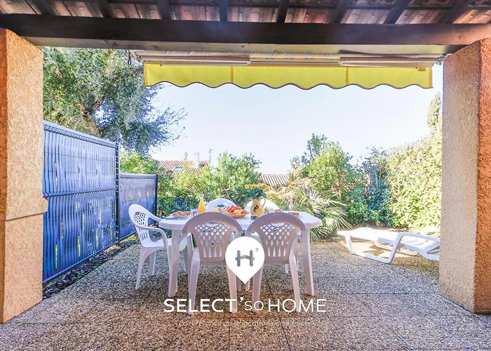 Villa Select'sohome - Mazet Avec Piscine, Terrain De Tennis Et Parking Prive Au Lavandou ! - Vacancia *